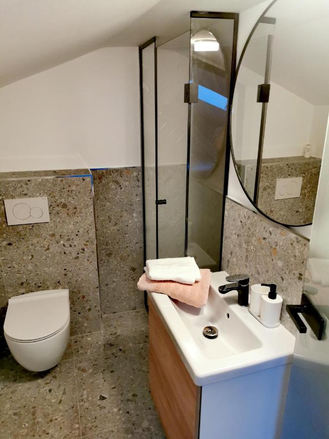 Rainbow Apartment, Koper Eksteriør billede