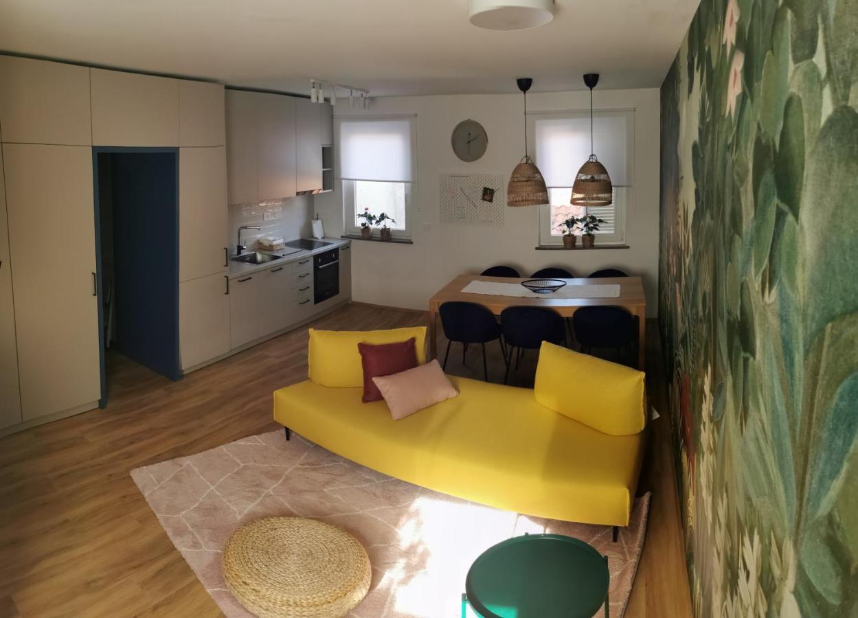Rainbow Apartment, Koper Eksteriør billede
